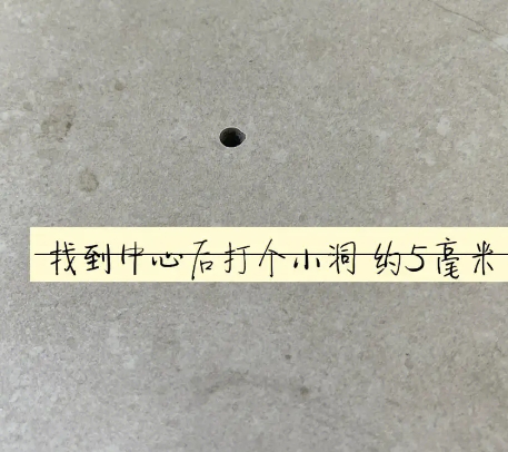 林口瓷砖空鼓维修公司专业解答在瓷砖铺贴过程中，如果砂料搅拌不均匀，将会带来以下问题
